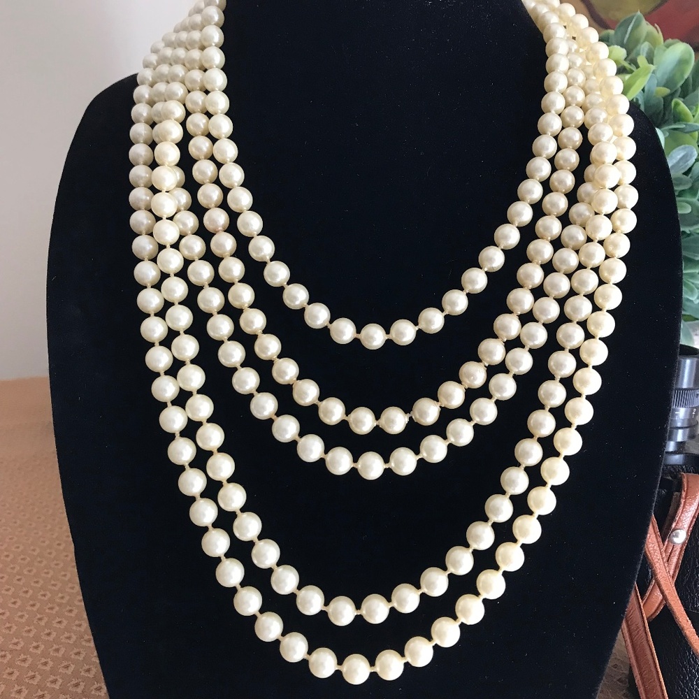 Vintage Faux Pearl Flapper Length Necklace